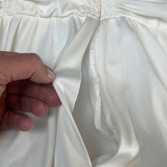 Off-white, formal dress bridal - Picture 10 of 14